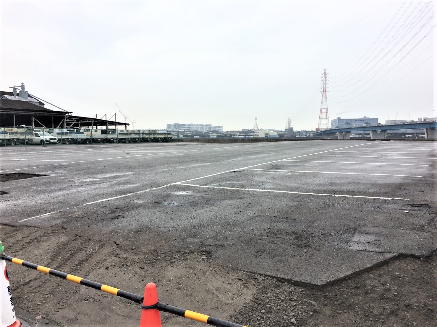 コピー新車庫横駐車場②.jpg